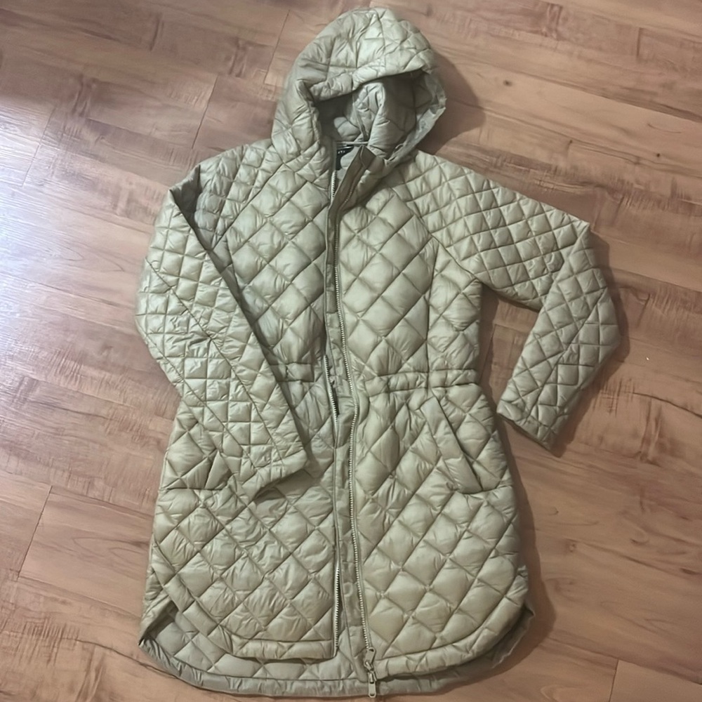 Athleta whisper featherless puffer parka
